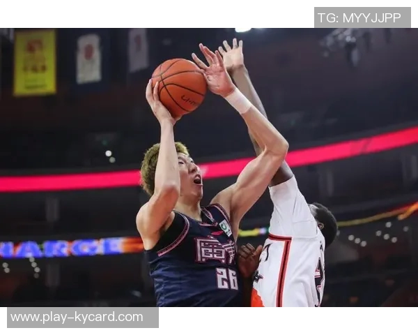 周琦回忆东莞快乐时光感慨宏远队的11冠荣耀与团队精神 周琦回忆东莞快乐时光感慨宏远队的11冠荣耀与团队精神