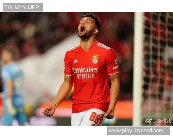 穆里尼奥在本菲卡葡萄牙杯赛中大胆变阵三中卫迎战对手 穆里尼奥在本菲卡葡萄牙杯赛中大胆变阵三中卫迎战对手