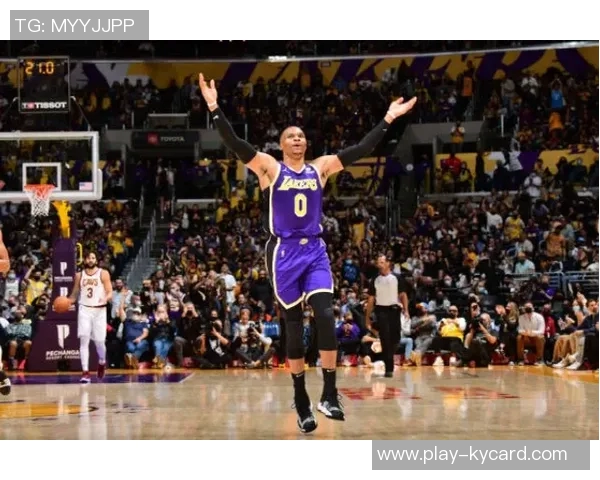 凯尔登赞主场氛围神奇三连胜背后是全联盟最棒的球迷支持 凯尔登赞主场氛围神奇三连胜背后是全联盟最棒的球迷支持