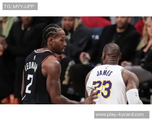 鲍威尔称赞德鲁史密斯替补表现出色总能在关键时刻发挥作用 鲍威尔称赞德鲁史密斯替补表现出色总能在关键时刻发挥作用